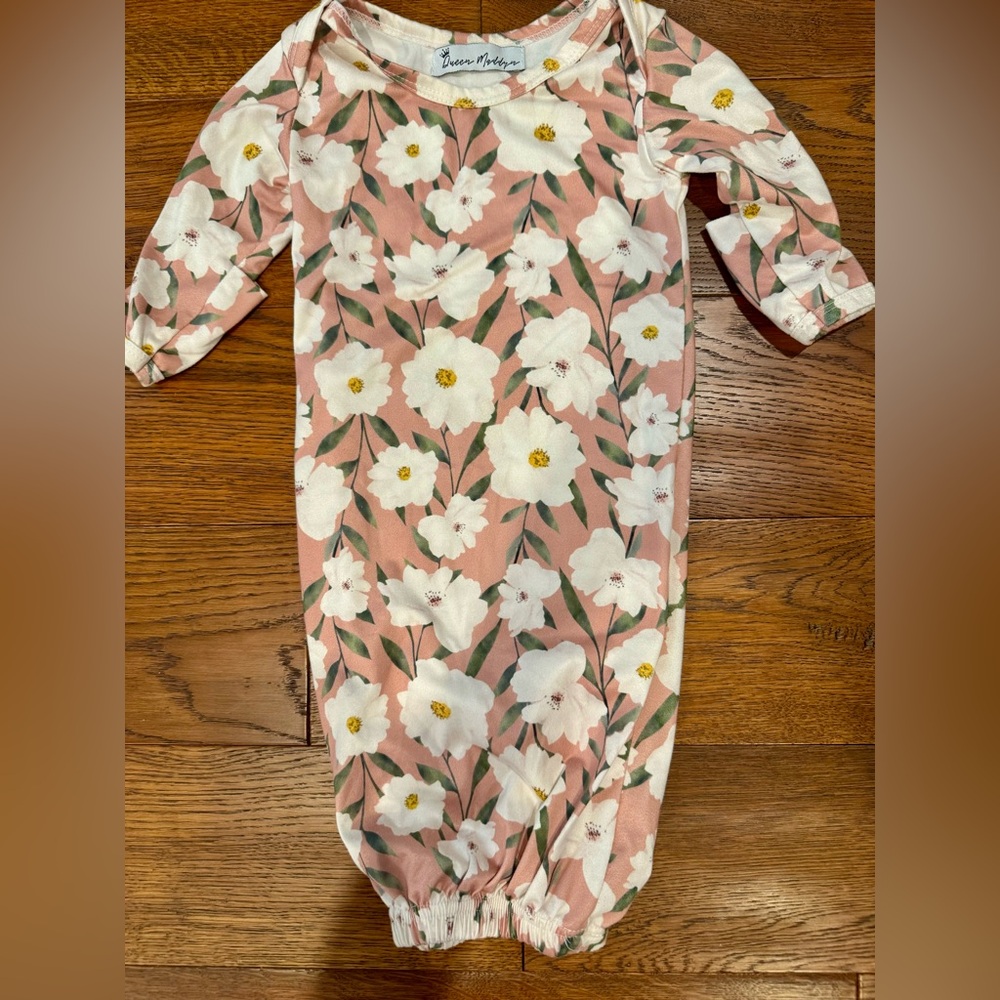 Queen Maddyn Newborn Gown